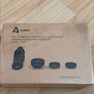 Aukey cellphone camera lens